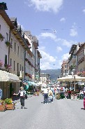 Shops open for Sunday shopping in Asiago
