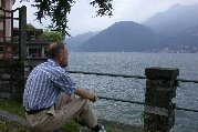 Paul takes in view of Lago di Como